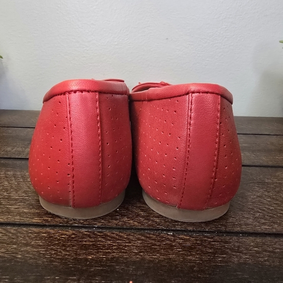 Nordstrom Ashton Perforated Red Ballet Flat Shoes Size 7.5 Square Toe Bow - Picture 6 of 9